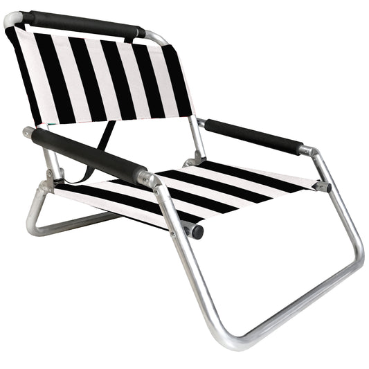 black-white-stripes set up